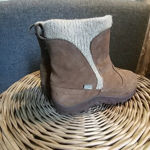 Girls Merrell boots